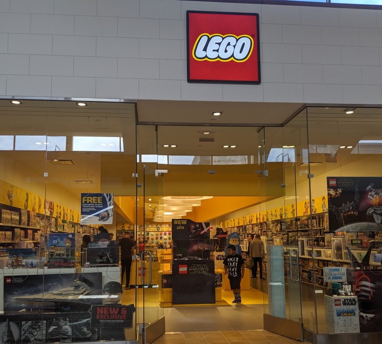 the-lego-store-smith-haven-mall-photo